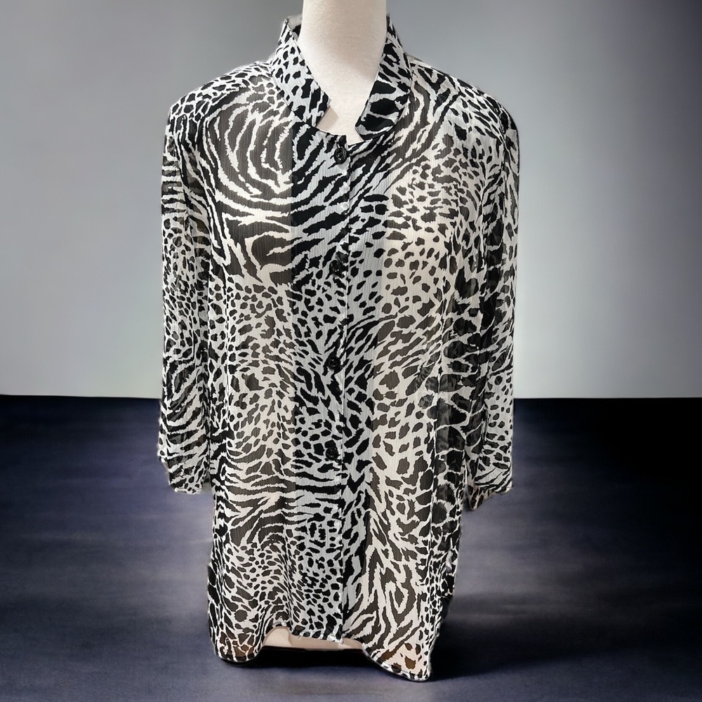 DRAPERS AND DAMONS Tunic Sheer Animal Print Blouse